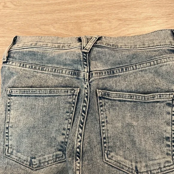 Veronica Beard- Ryleigh High Rise Slim Straight Jeans - Picture 10 of 11